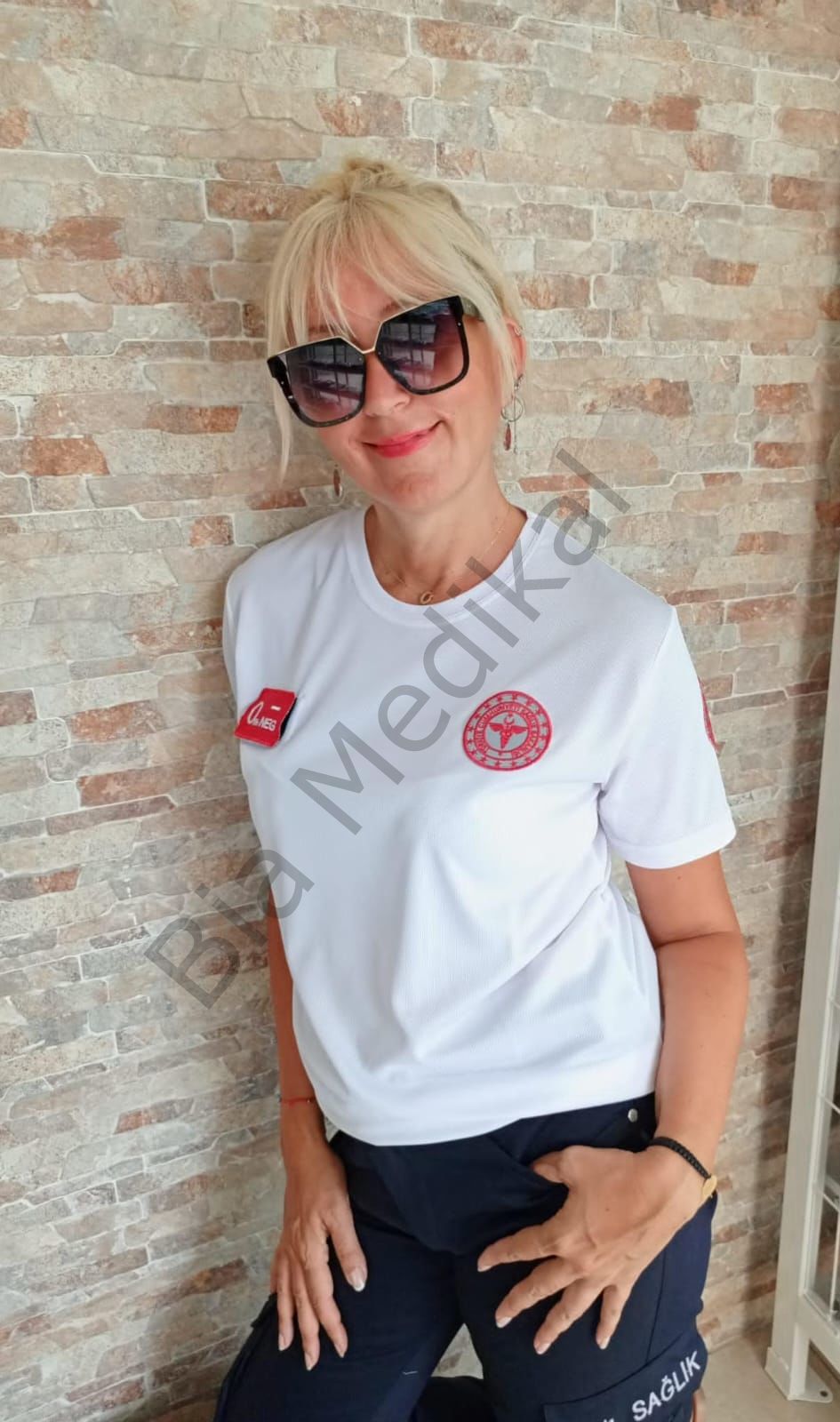 Sıfır yaka Comfort Acil Sağlık (Beyaz)