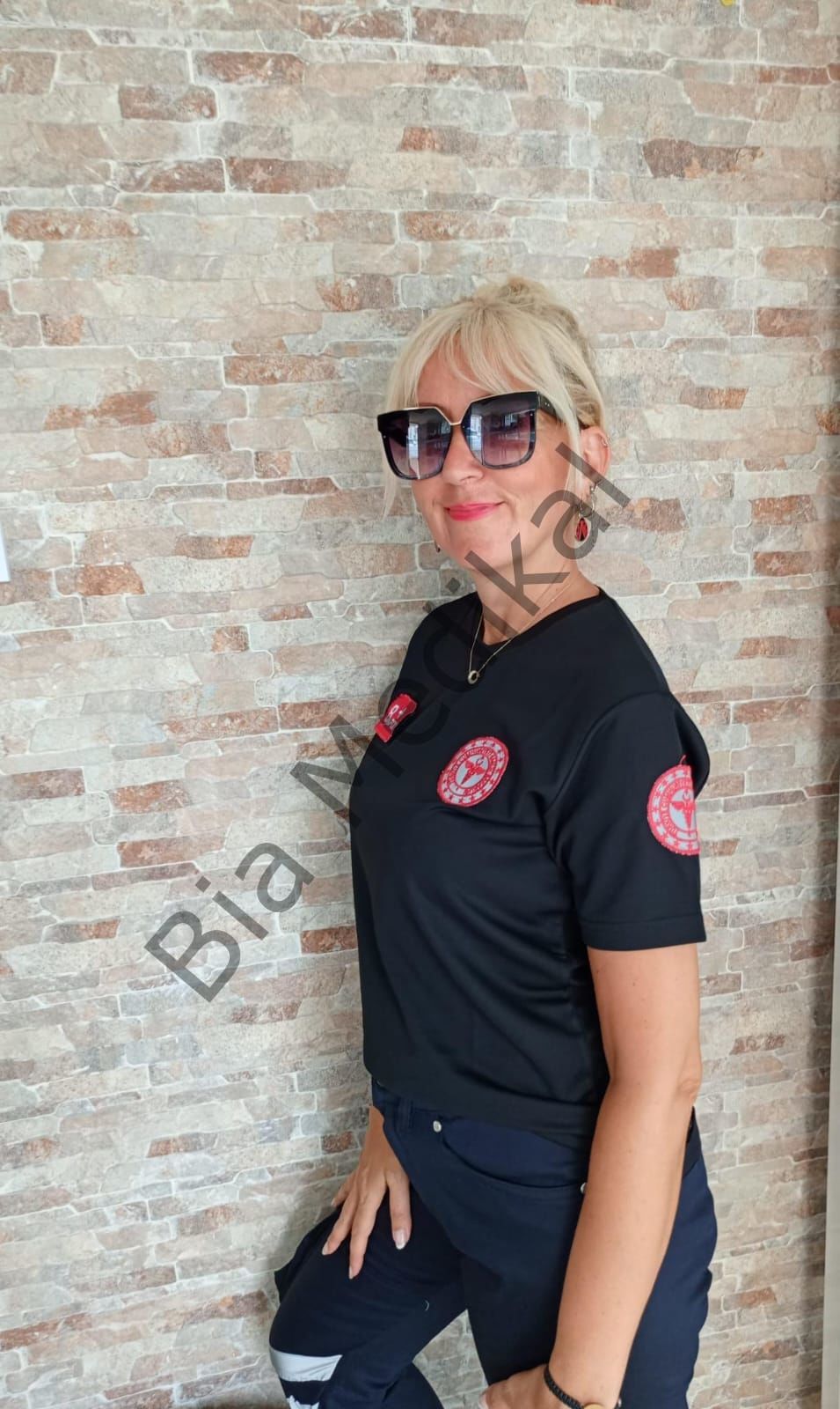 Sıfır yaka Comfort Acil Sağlık (Siyah)