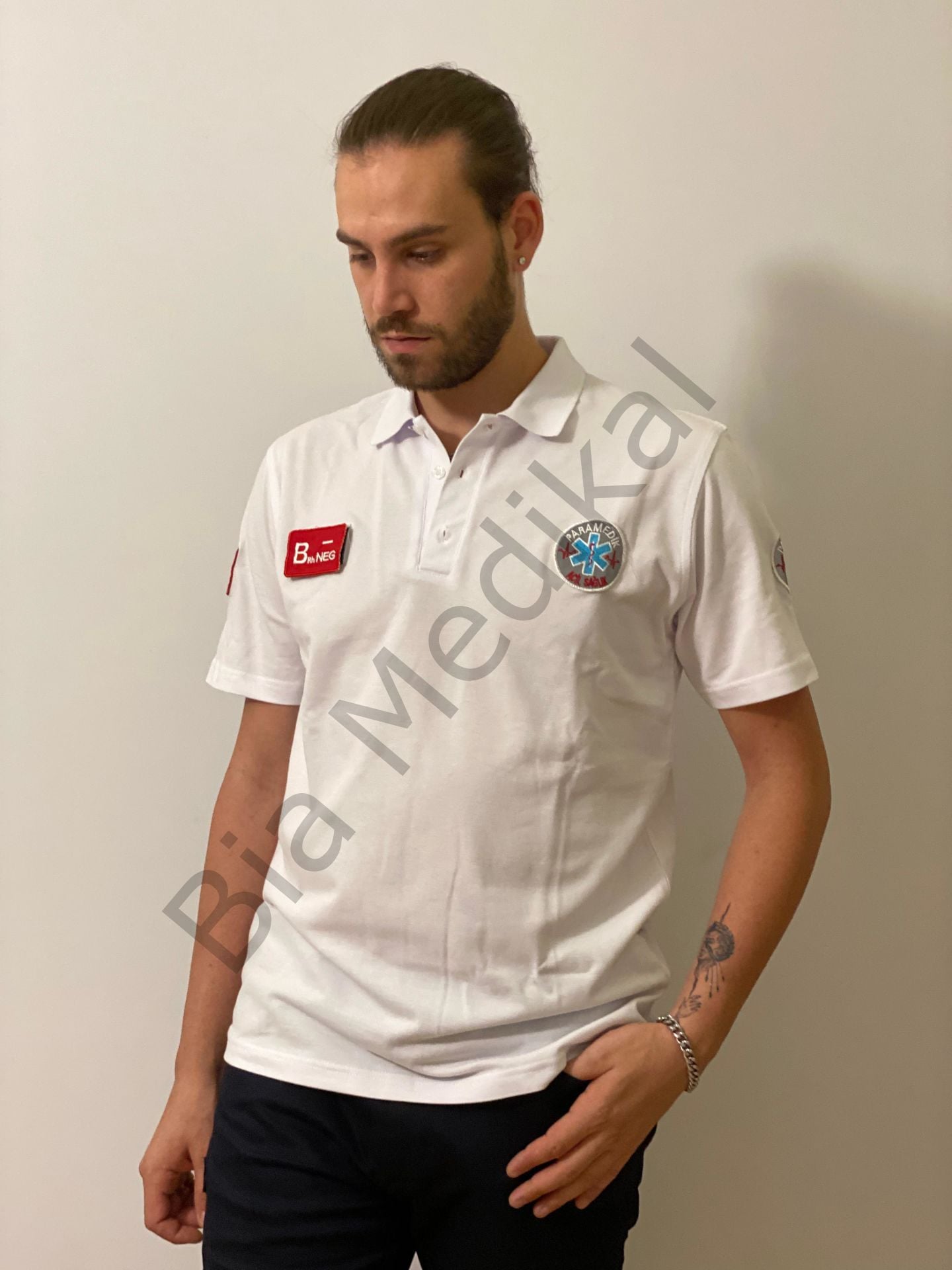 Polo yaka Lakost tişört Paramedik (Beyaz)
