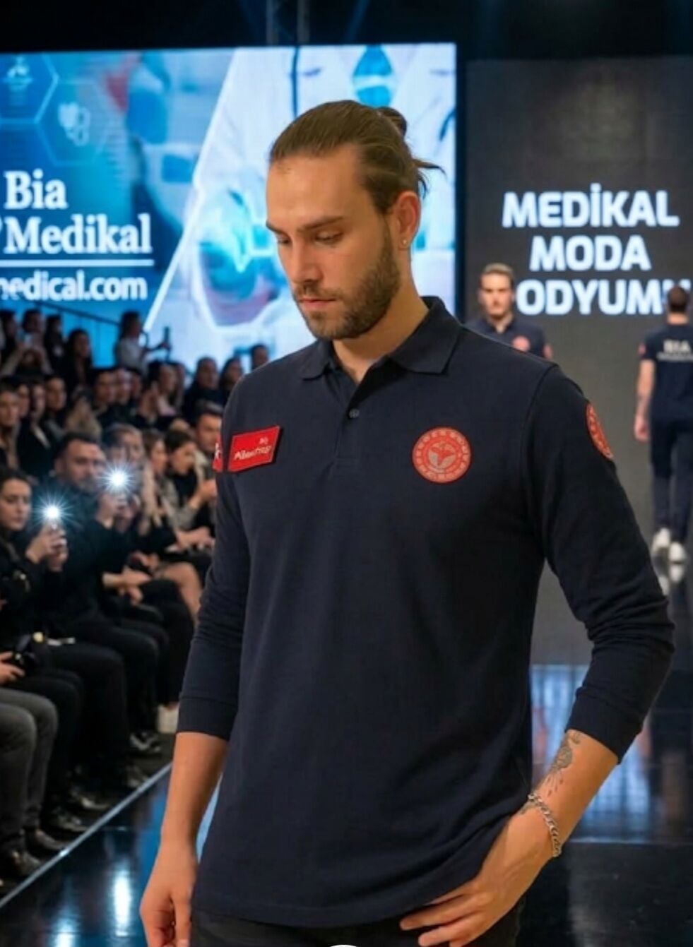 Polo yaka  Acil Sağlık (Lacivert Uzun Kol) tişört