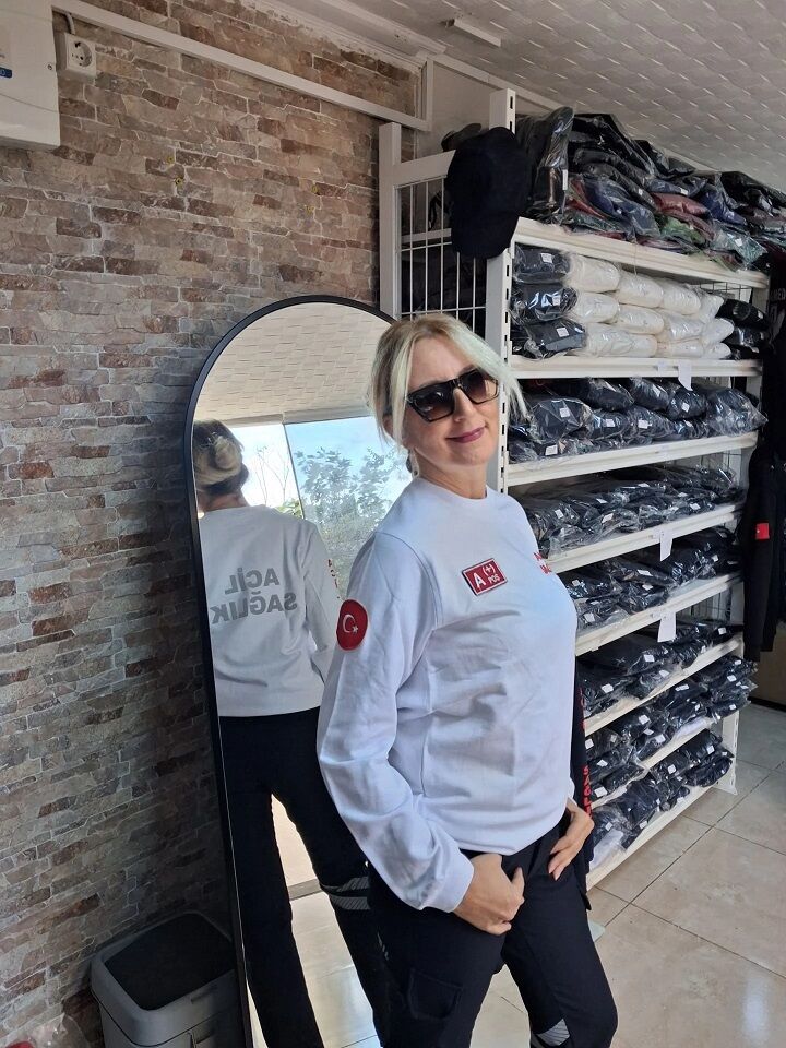 Acil Sağlık Sıfır Yaka Sweat (Beyaz) puf baskılı